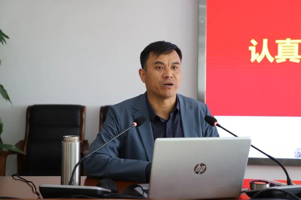最新修改党章，时代引领，自信成就的强大指南